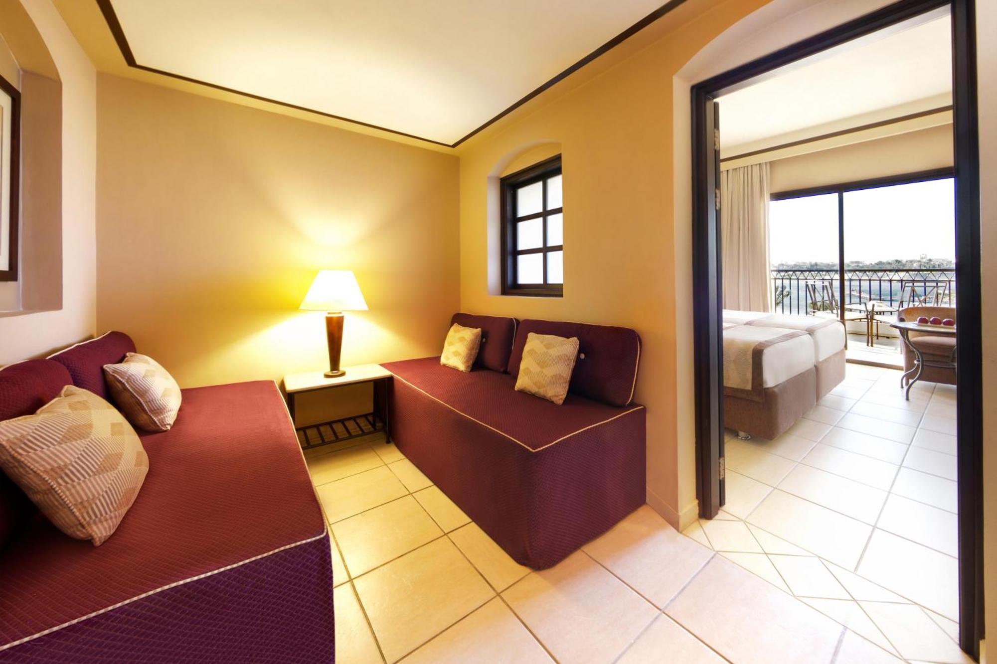 Camera Familiare Deluxe, 2 Letti Singoli o Letto Matrimoniale, Vista Piscina - Jaz Lamaya